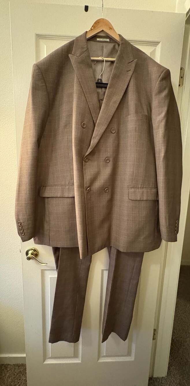 Vinci Philosophy Men's Tan Plaid Double Breasted Suit Set